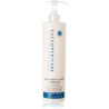 Application de la lotion sur les pieds